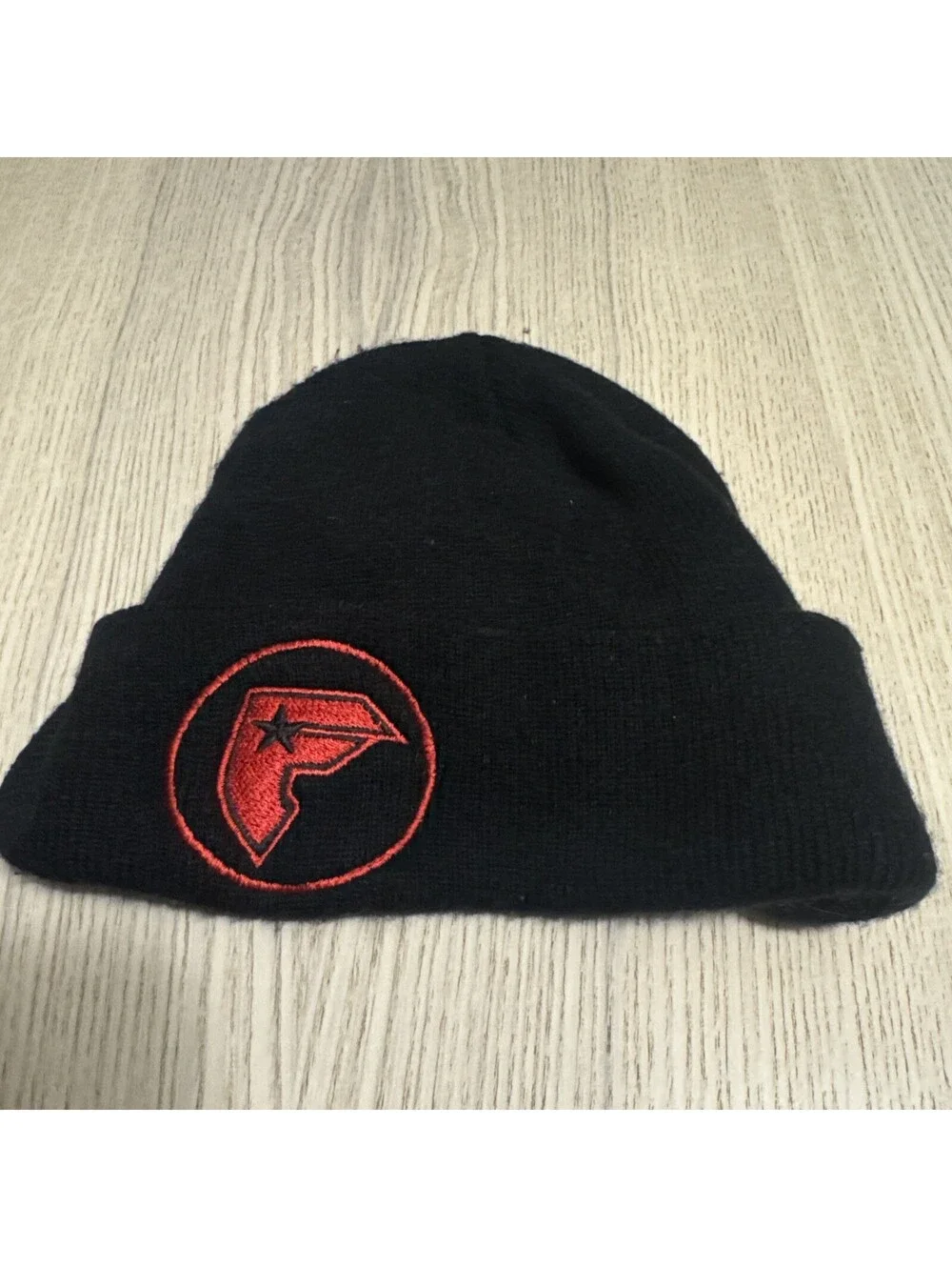 Vintage Famous Stars and Straps Beanie Black Red Embroidered Logo F Logo Y2K